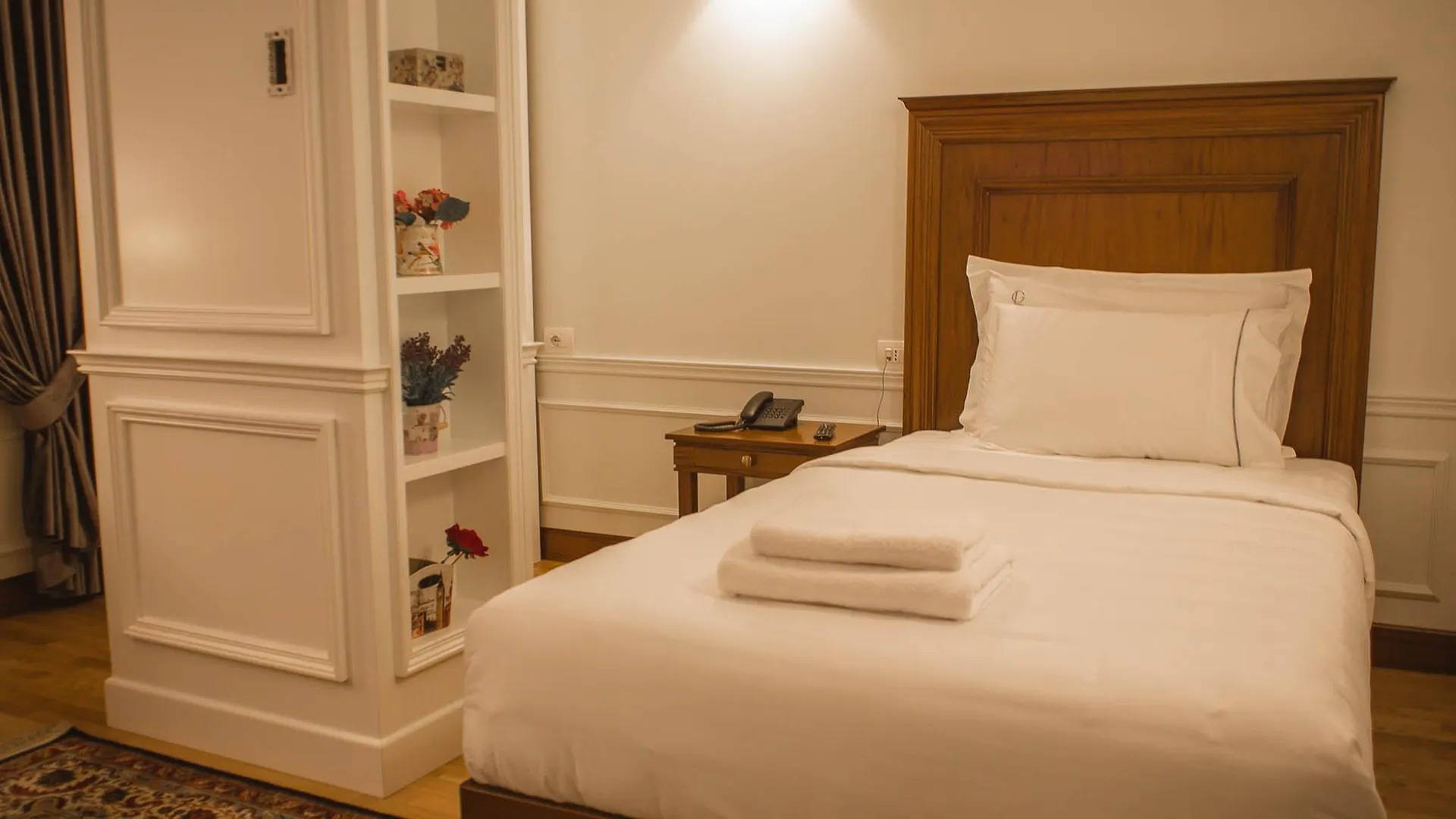 טיראנה Hotel Opera 4*,
